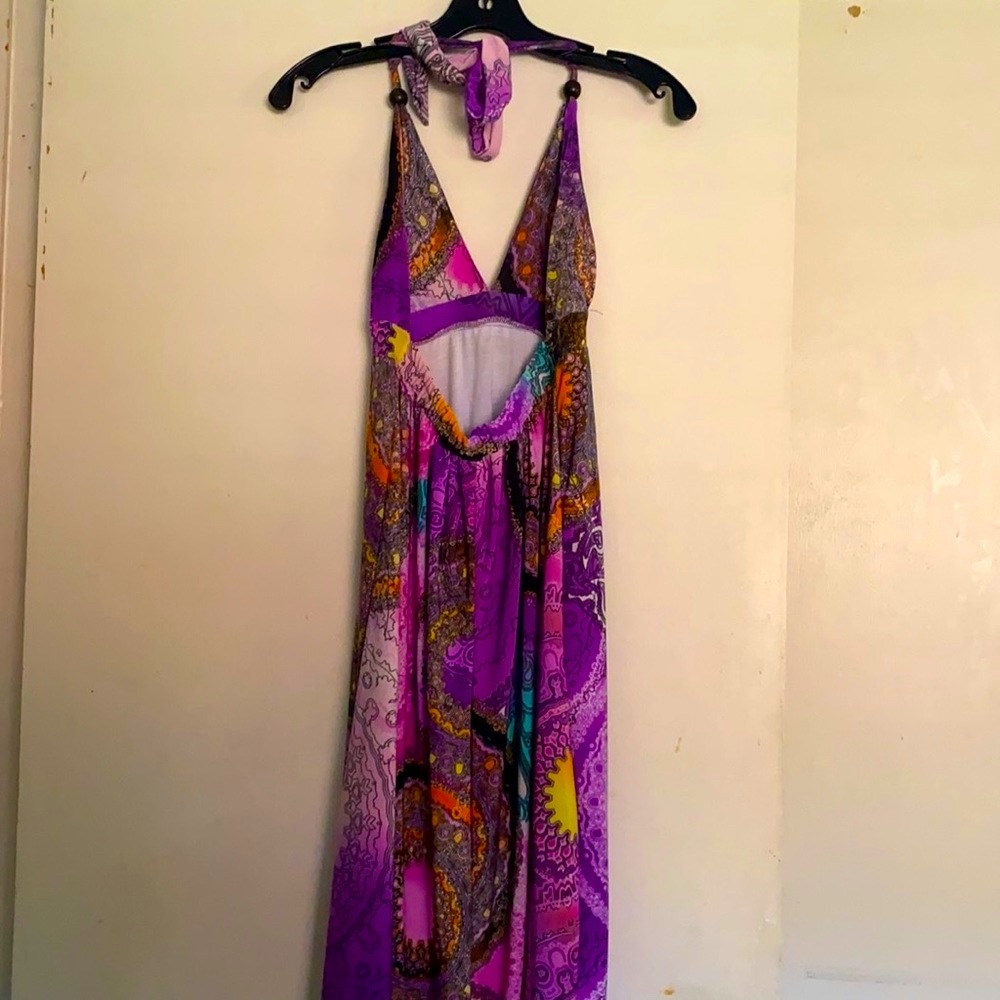 🌞 Halter Dress 🌞 - Picture 8 of 11